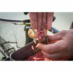 MATRIX Maggot Feeders -Aas en Voer Verkoop matrix maggot feeders gfr240 gfr241 gfr242 voerkorven 12